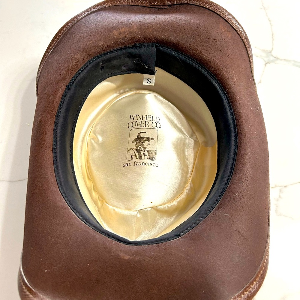 Vintage suede riding hat. Leather band with western details.